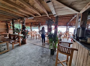 dominica/saint-mark/restaurant/keepin-it-real