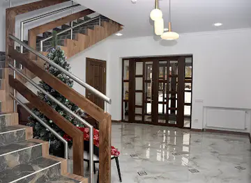 Hotelʹ-Restoran Dva Levy