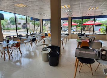 mozambique/tete-province/restaurant/maria-cafe