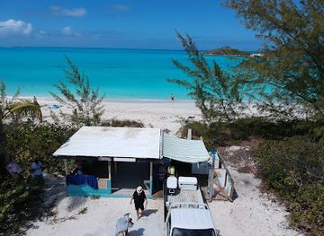the-bahamas/exuma/restaurant/brea-s-delights-bar-grill