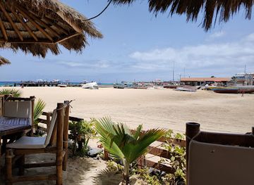 cabo-verde/santa-maria-beach/restaurant/palm-beach