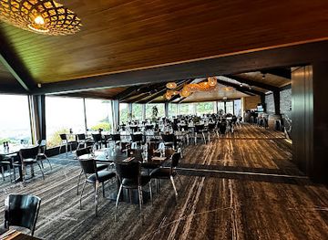 new-zealand/rotorua/restaurant/stratosfare-restaurant-bar
