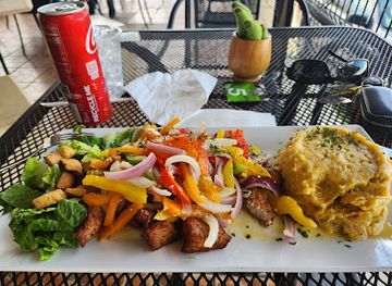 puerto-rico/bayamon-region/restaurant/don-viejo-barra-cocina