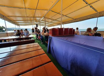 slovenia/portoroz/restaurant/ladja-laho-portoroz