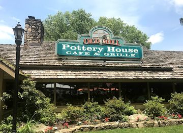 tennessee/pigeon-forge/restaurant/the-old-mill-pottery-house-cafe
