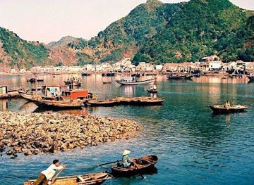 vietnam/cat-ba-island/restaurant/quan-cat-ba