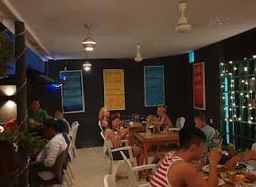 maldives/maafushi/restaurant/hiyala-mariyaad-cafe