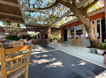 greece/olympia/restaurant/kafeneion-platanos