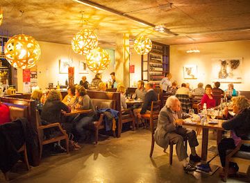 ireland/county-carlow/restaurant/lennons-visual