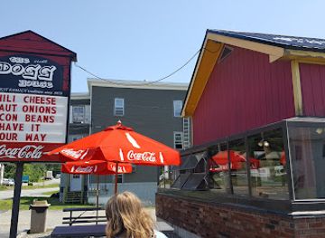 maine/augusta/restaurant/the-hott-dogg-house