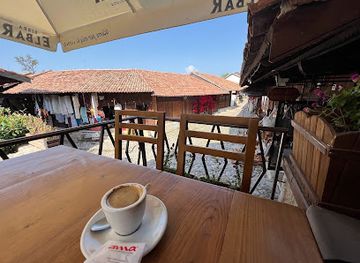 albania/kruja/restaurant/snack-bar-derexhiku