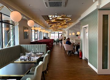 united-kingdom/birmingham/restaurant/noel-s-bar-and-restaurant