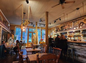 west-virginia/harper-s-ferry/restaurant/snallygasters-cafe-and-wine-bar