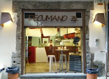 italy/naples/spaccanapoli/restaurant/decumano-31-il-cuoppo-ed-altro