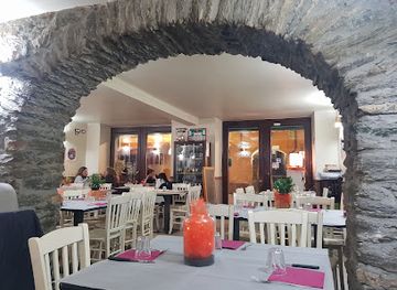 italy/aosta-valley/restaurant/moderno-pizzeria-restaurant
