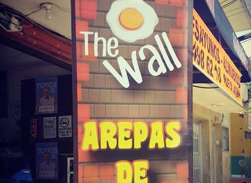 colombia/medellin/envigado/restaurant/the-wall-envigado-restaurante-familiar