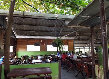 el-salvador/santa-ana/restaurant/sopon-gallina-india-el-palmar