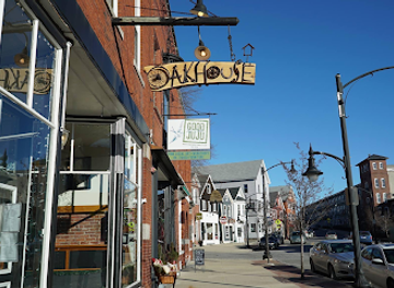 new-hampshire/rockingham-county/restaurant/the-oak-house