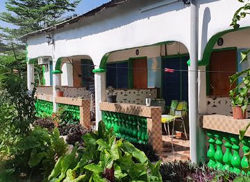 the-gambia/janjanbureh-island/restaurant/happy-corner-lodge-bar-and-resturant