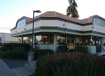 california/hayward/restaurant/tin-s-teapot-bistro