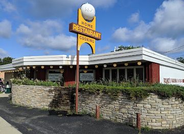 michigan/traverse-city/restaurant/round-s-restaurant
