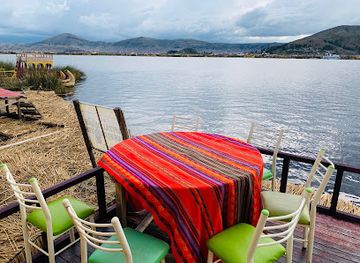 bolivia/lake-titicaca-basin/restaurant/complejo-turistico-flotante-uros-titicaca-kurmi-lago-titicaca-peru