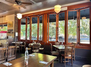 washington/olympic-national-park/restaurant/mioposto-pizzeria