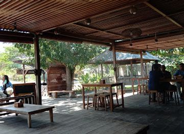 indonesia/maluku-islands/restaurant/3-koki