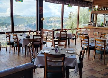 ecuador/highland-valleys/restaurant/pim-s