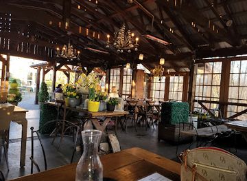 rhode-island/blackstone-river-bikeway/restaurant/tree-house-tavern