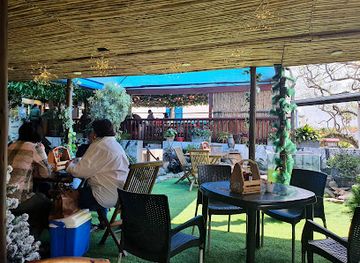 south-africa/east-london/restaurant/dot-com-restaurant-and-delicatessen