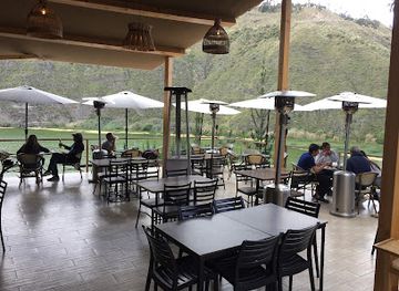 ecuador/cotopaxi-region/restaurant/yambo-balcony