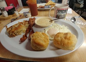 kentucky/owensboro/restaurant/deloris-s-cafe