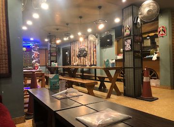 india/agartala/restaurant/the-fat-chicken