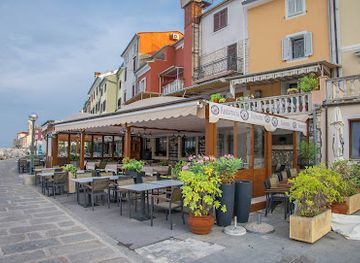 slovenia/piran/restaurant/restavracija-tri-vdove-piran