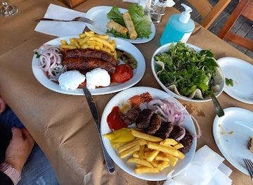 greece/east-macedonia-and-thrace/restaurant/zesti-folia