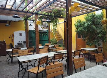 india/puducherry/heritage-town/restaurant/surguru-spot-restaurant