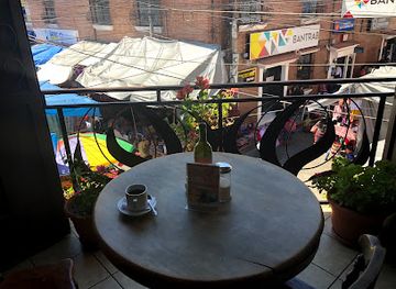 guatemala/chichicastenango/restaurant/restaurante-cafe-y-letras