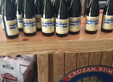 the-bahamas/bimini/restaurant/40s-retail-bar