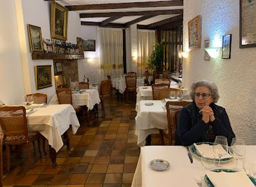 france/languedoc-roussillon/restaurant/restaurant-les-antiquaires