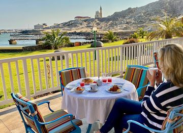 namibia/luderitzland/restaurant/penguin-restaurant