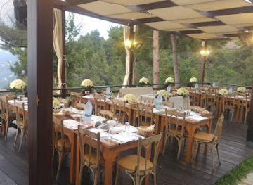 lebanon/keserwan-district/restaurant/restaurant-laura-at-teleferique-foodcourt