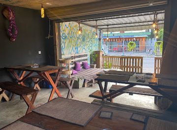 sri-lanka/unawatuna/restaurant/the-charly-cafe-and-restaurant