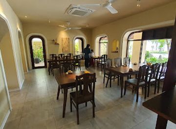 vietnam/ha-long-bay/restaurant/nha-hang-hoi-chay