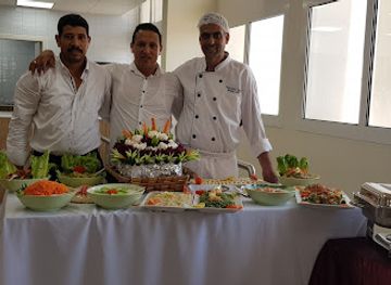 qatar/al-sheehaniya/restaurant/popular-kitchens-baynona-in-al-shahaniya