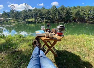 vietnam/dalat/tuyen-lam-lake/restaurant/nha-hang-ho-tuyen-lam