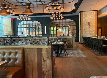 texas/gulf-coast/restaurant/yardbird-table-bar