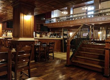 slovakia/bratislava/old-town-stare-mesto/restaurant/bratislava-flagship