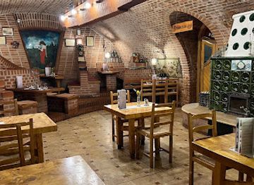 hungary/pecs/restaurant/bagolyvar