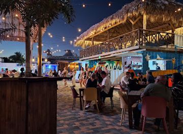 curacao/mahaai/restaurant/pasawa-box-eatery